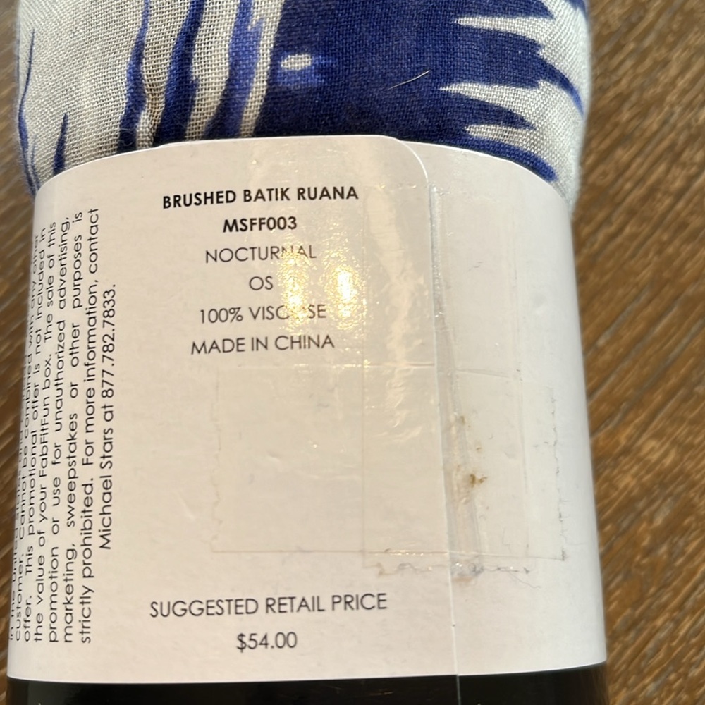 Michael Stars Ruana/Scarf/Sarong - Picture 3 of 4